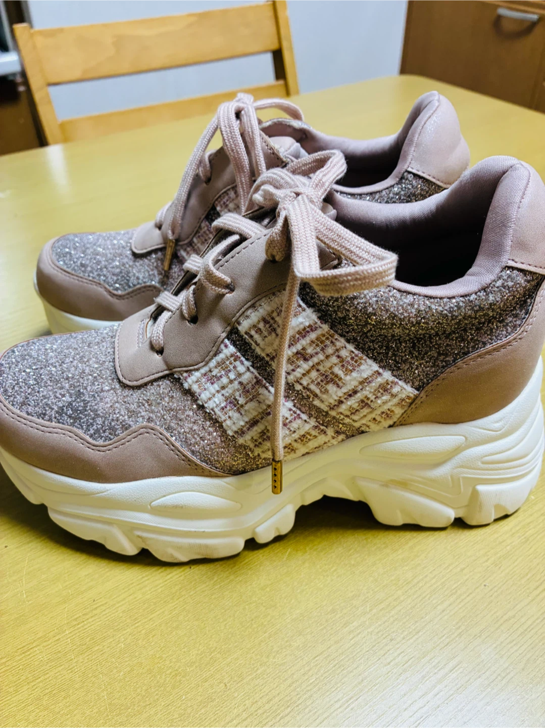 ラメ入り 厚底スニーカー ピンクの写真2枚目