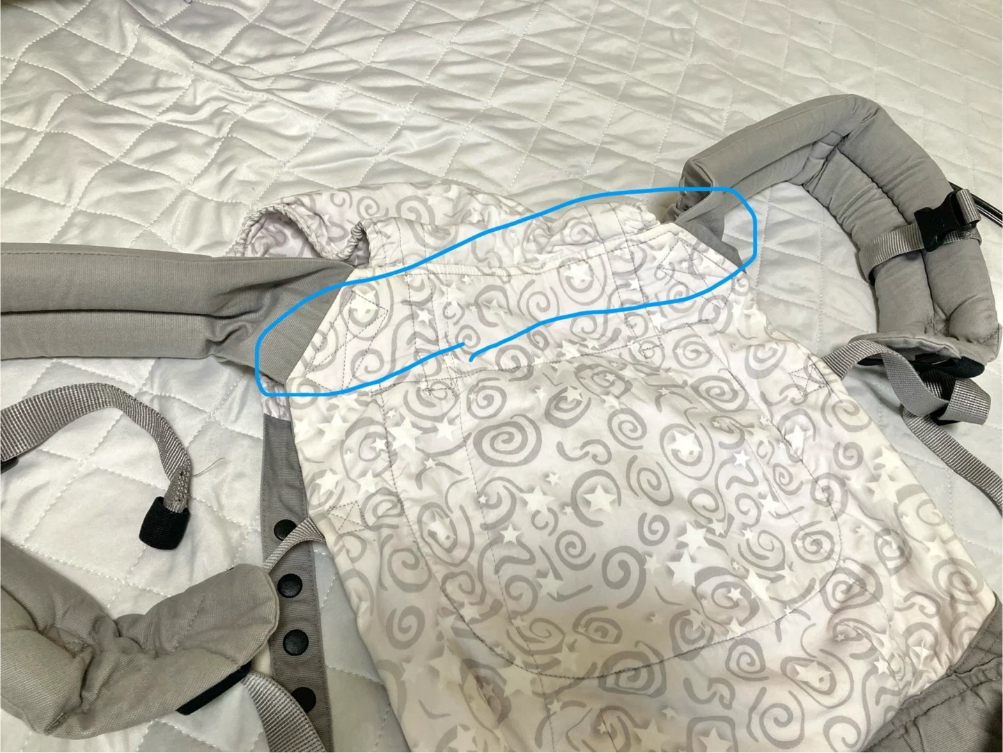 エルゴベビー 抱っこ紐 スター柄 グレーの写真2枚目