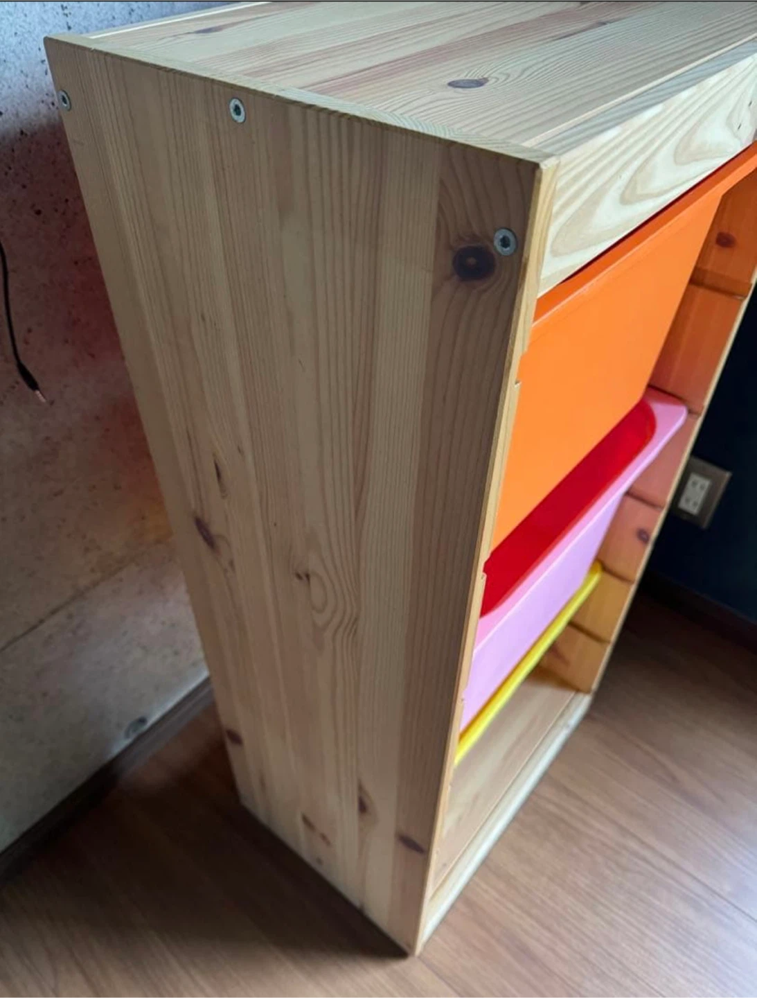 IKEA 木製収納棚 おもちゃ箱 3段ラックの写真4枚目