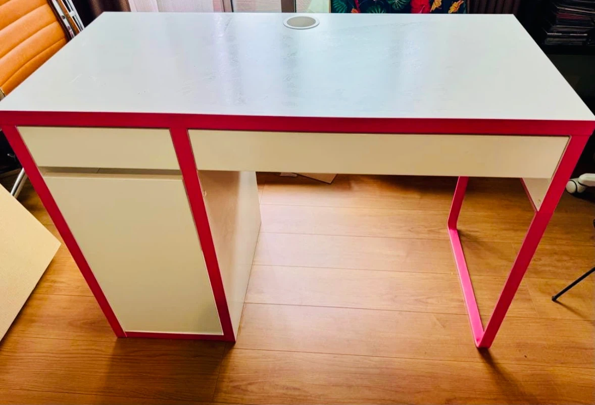 IKEAミッケ デスク 学習机 収納付 ホワイト ピンクの写真2枚目