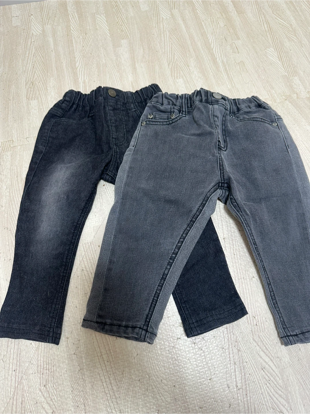 【90サイズ】子供用デニムパンツ2本セット【マーキーズ、breeze】