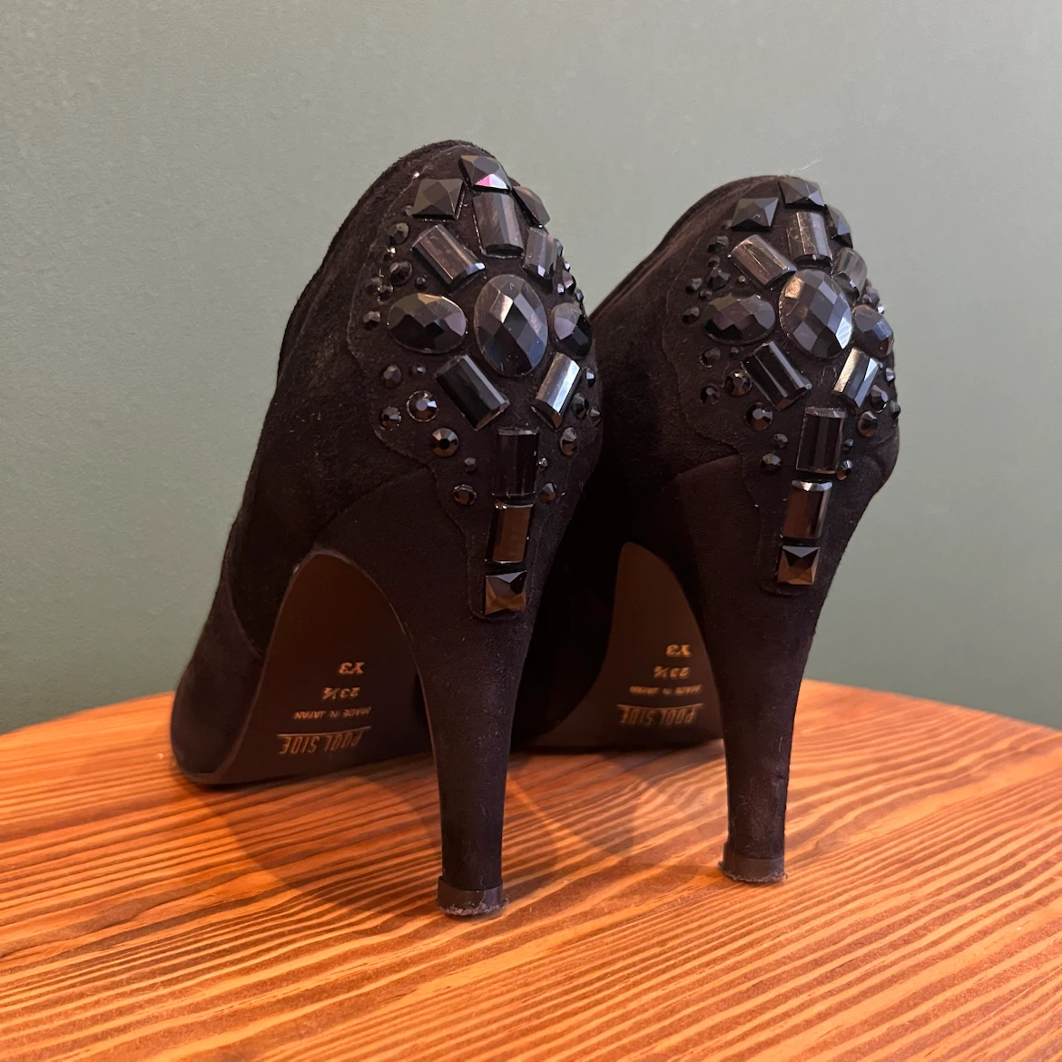 【POOL SIDE プールサイド👠】ブラック パンプス ビジュー 23.5cm