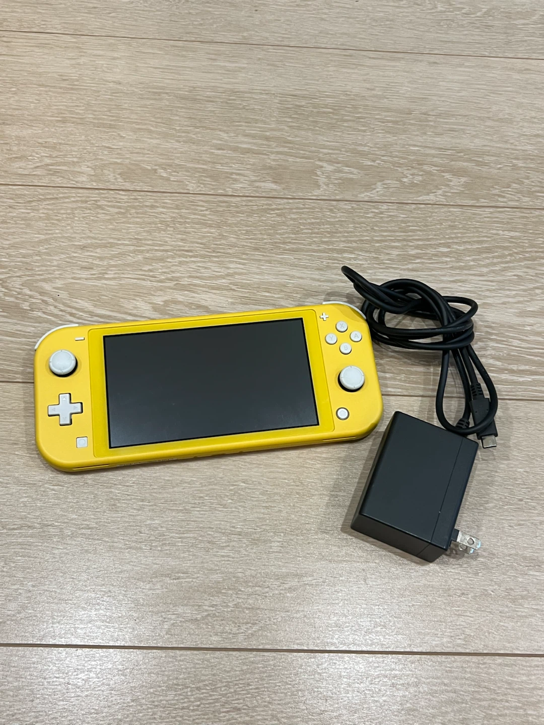 任天堂 Switch Lite イエロー