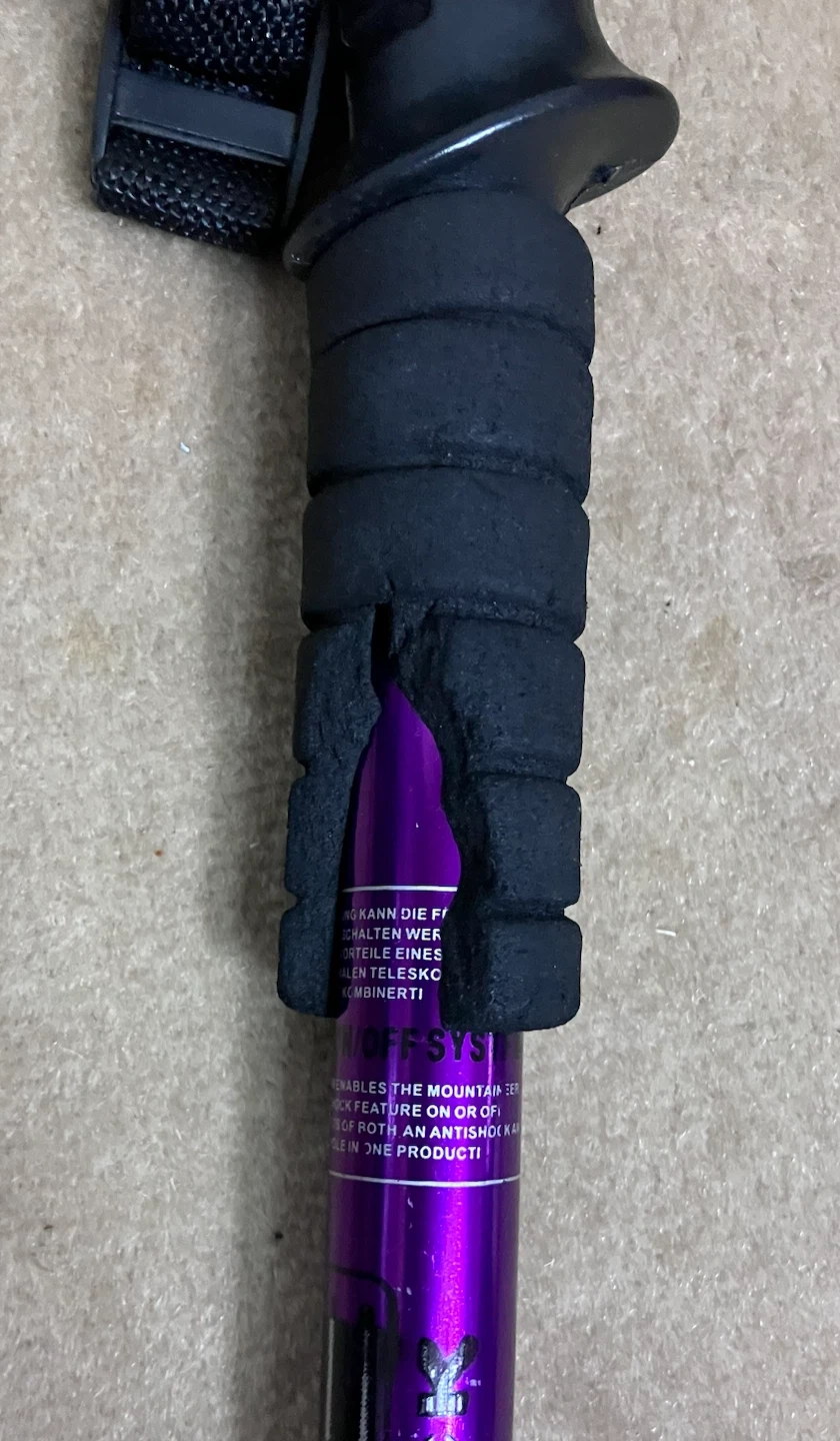 アンチショック機能付き トレッキングポール パープルの写真4枚目