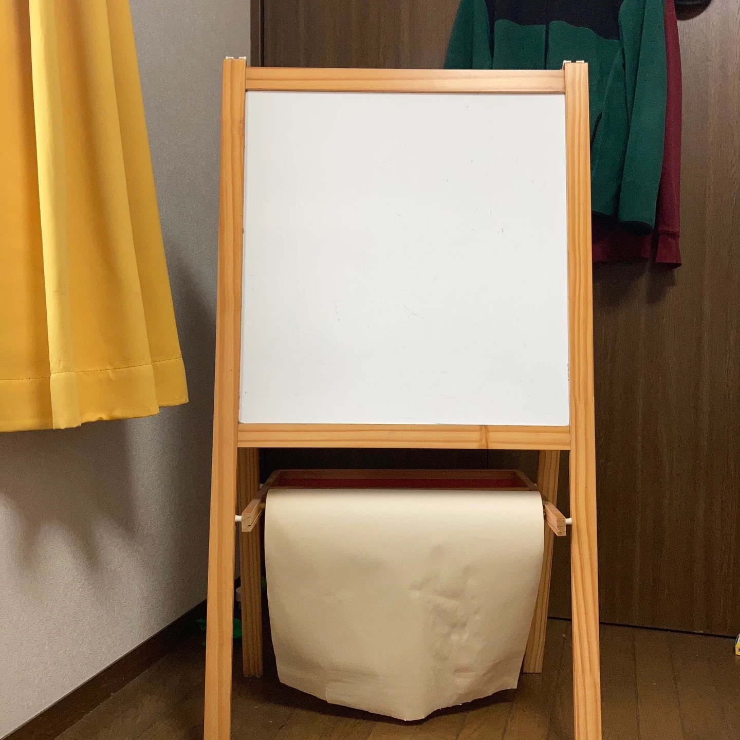 IKEAキッズ用イーゼル ホワイトボード 黒板