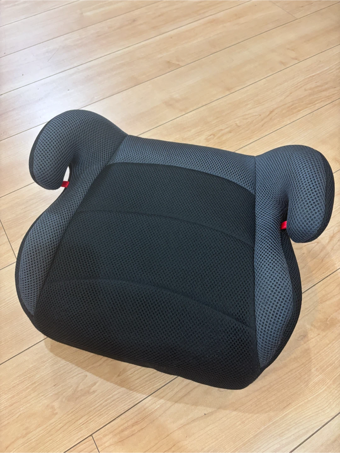 リーマン ジュニアシート 黒 15-36kg