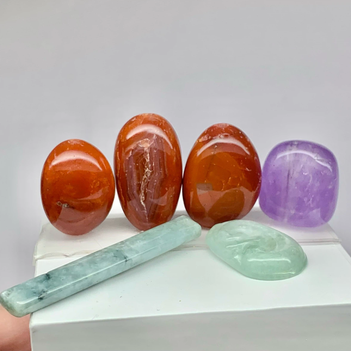 天然メノウ 紫水晶 翡翠 ルース まとめ売りの写真2枚目