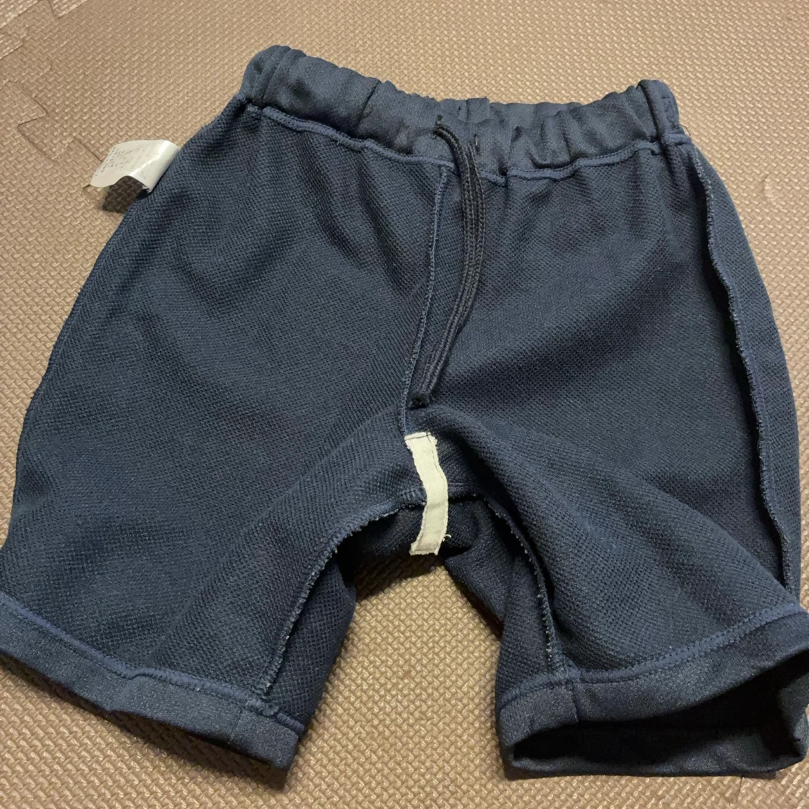 体操服 ハーフパンツ 紺 130cmの写真4枚目