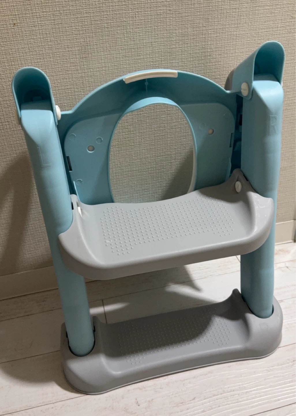 補助便座 ステップ付き ブルー