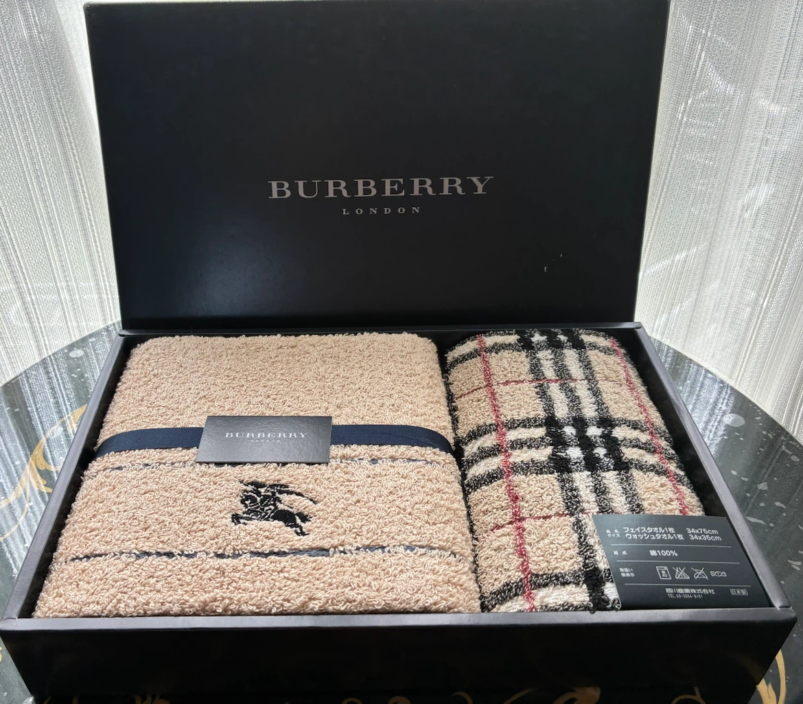 未使用‼️箱付き🌟BURBERRYバーバリー タオルセット❣️