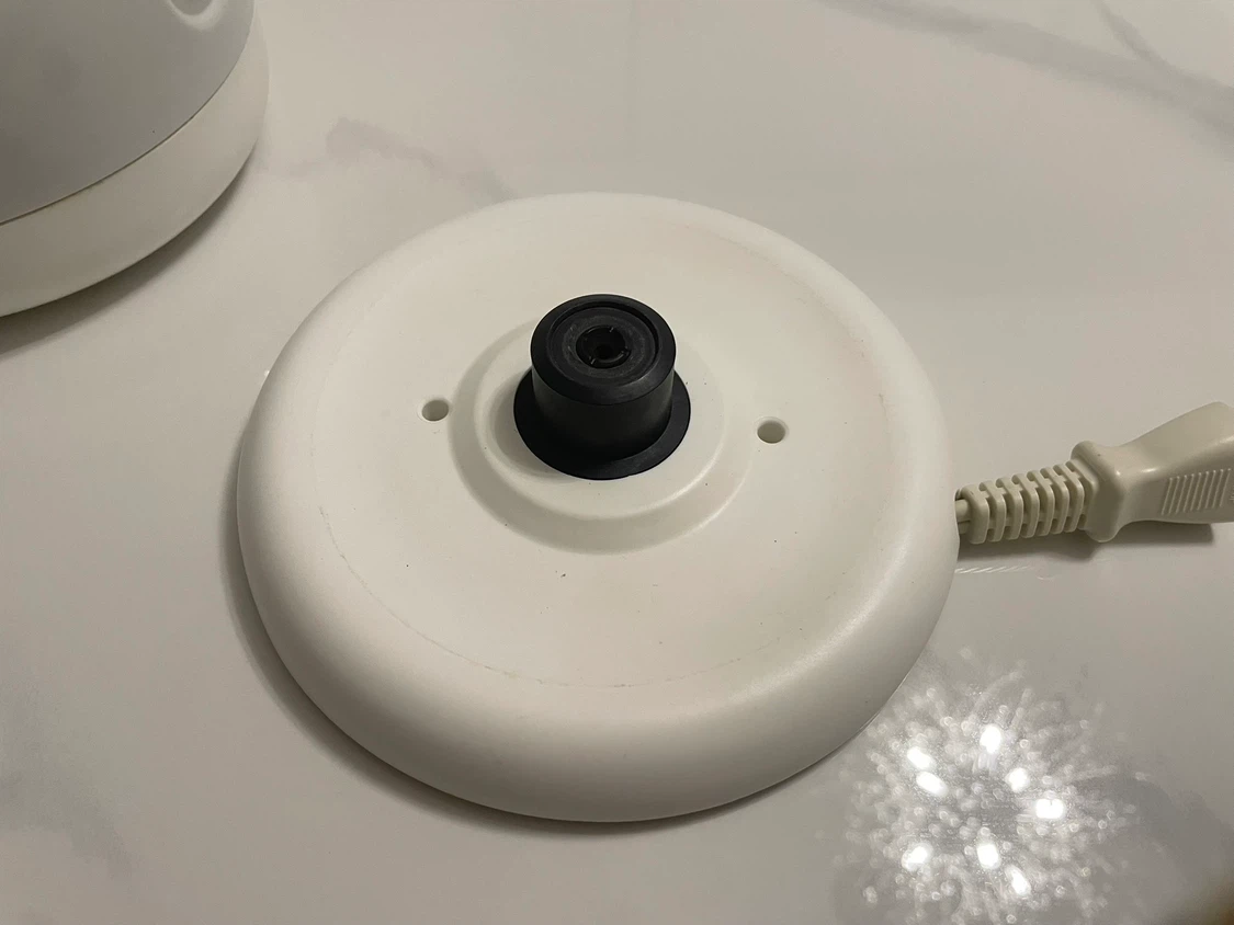 ティファール　　電気ケトル　ポット　湯沸かし器　　0.8リットルの写真2枚目