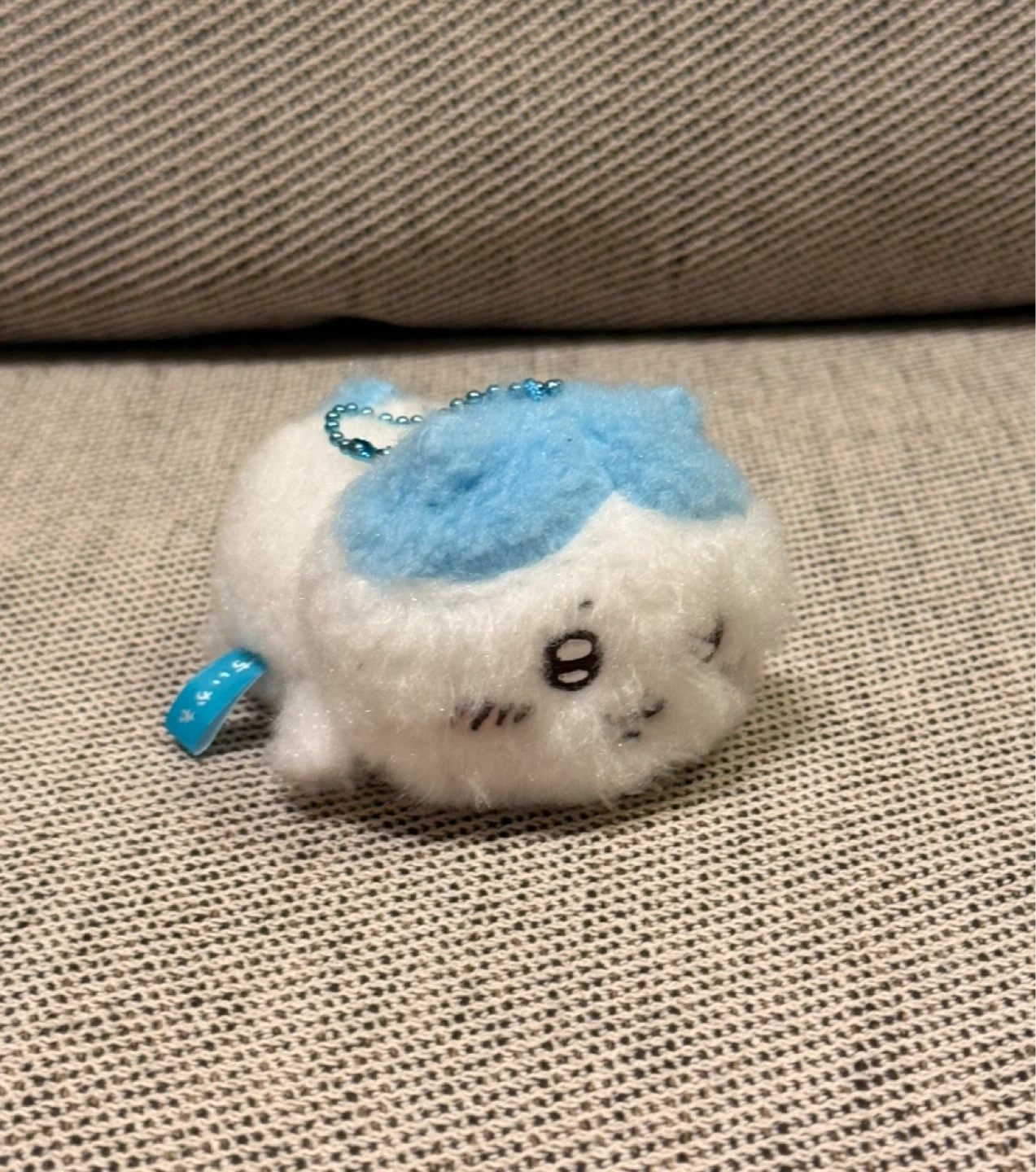 ちいかわ ハチワレ ぬいぐるみマスコットの写真2枚目