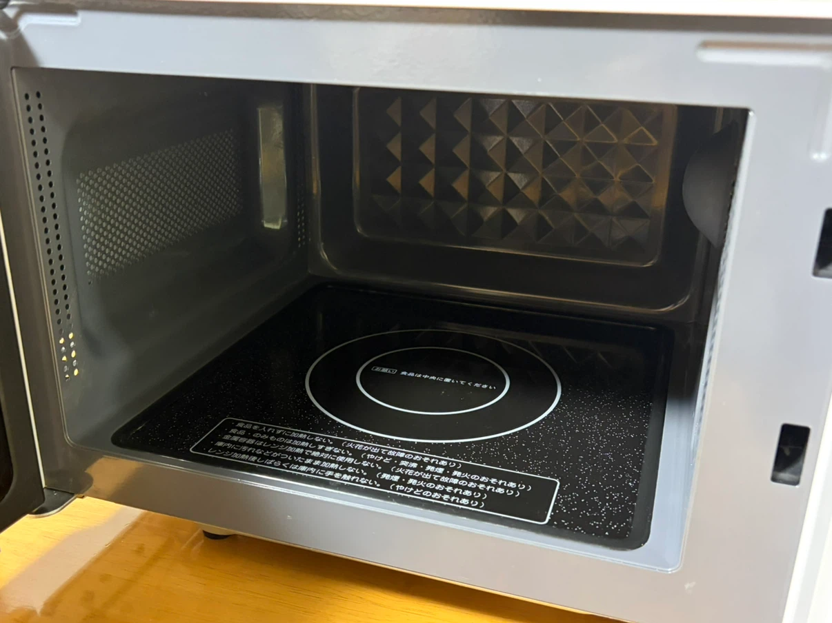 ヤマダセレクト 電子レンジ YMW-ST17J1の写真2枚目