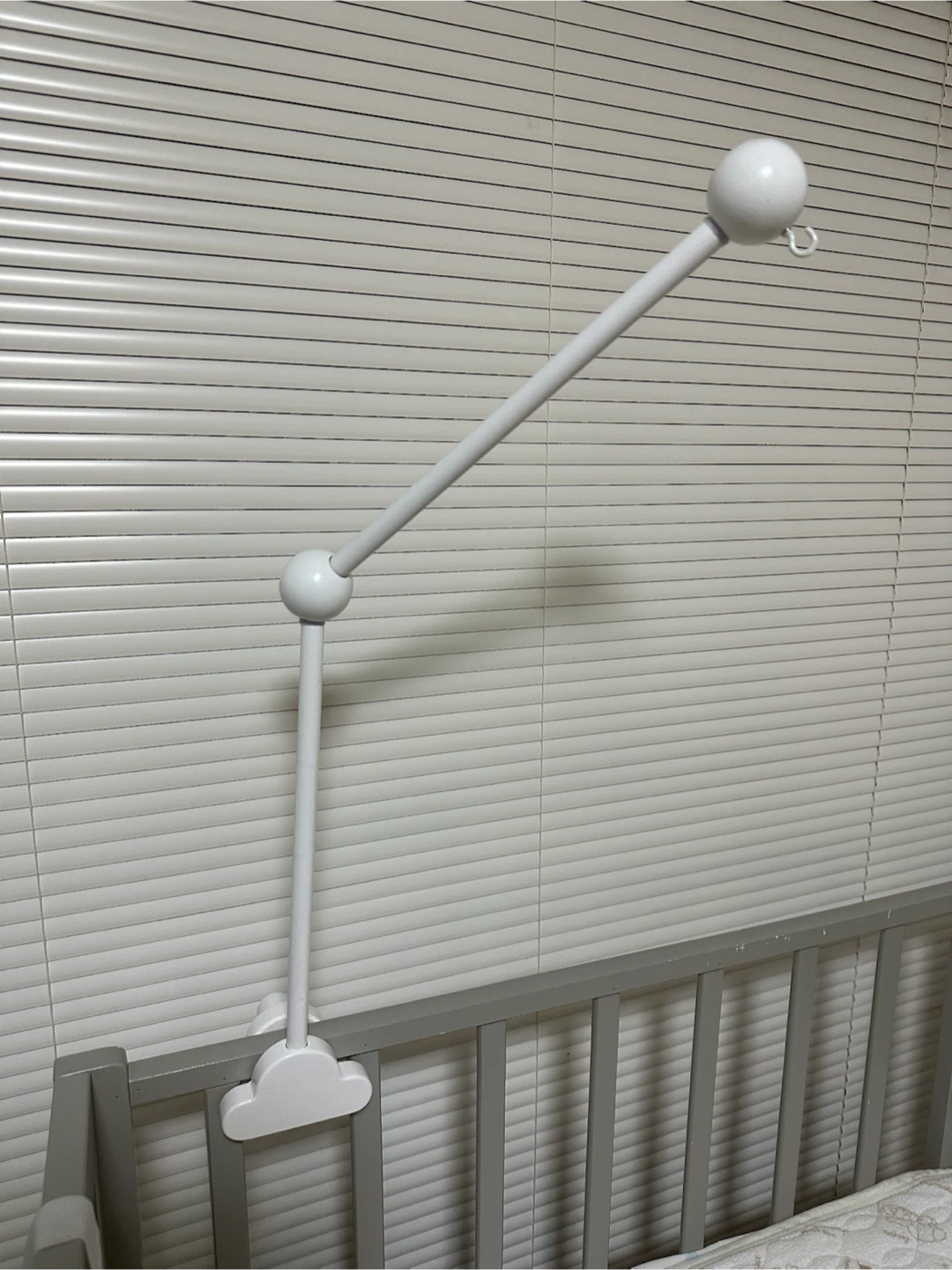 カトージ ベビーベッド(ミニ) 収納棚付き グレーの写真6枚目