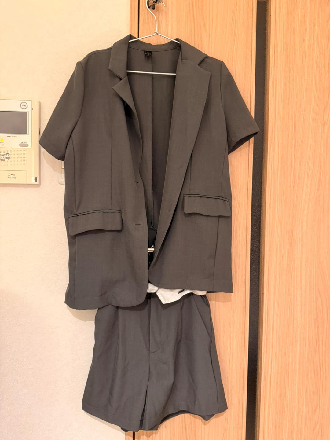 ダジー セットアップ 半袖ジャケット ショートパンツ Mサイズの写真3枚目