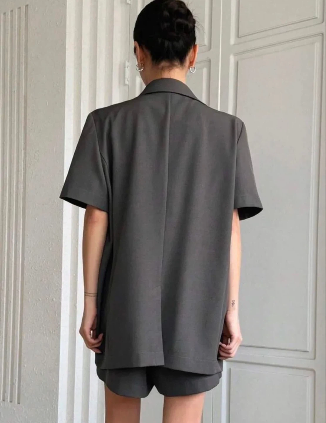ダジー セットアップ 半袖ジャケット ショートパンツ Mサイズの写真2枚目