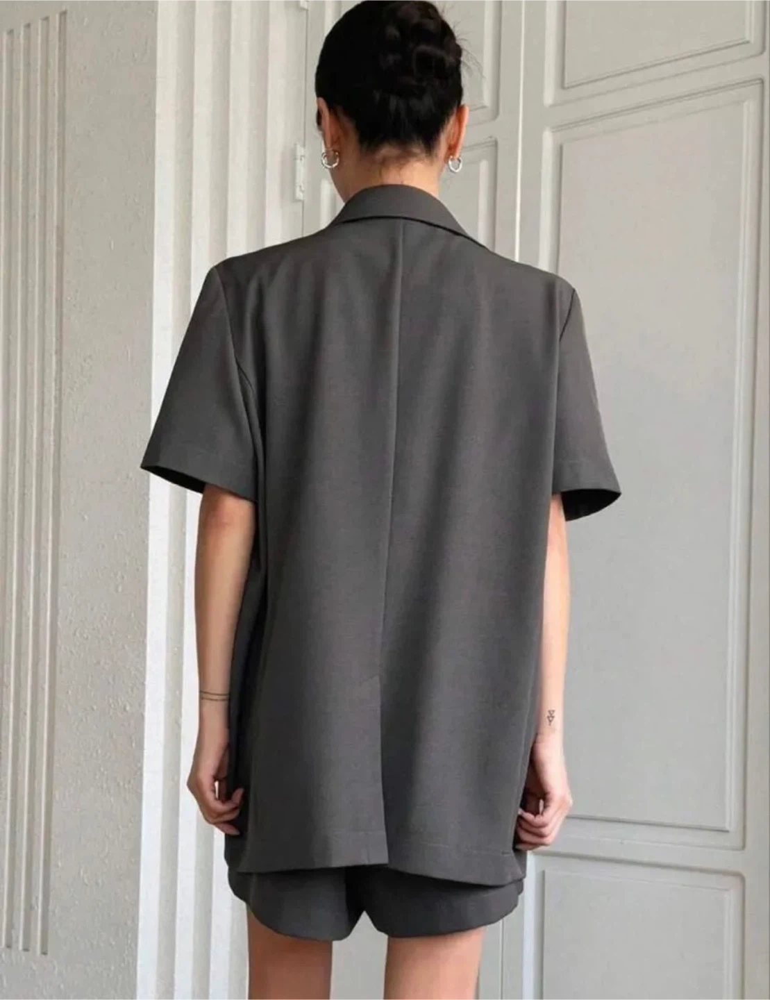ダジー セットアップ 半袖ジャケット ショートパンツ Mサイズの写真2枚目