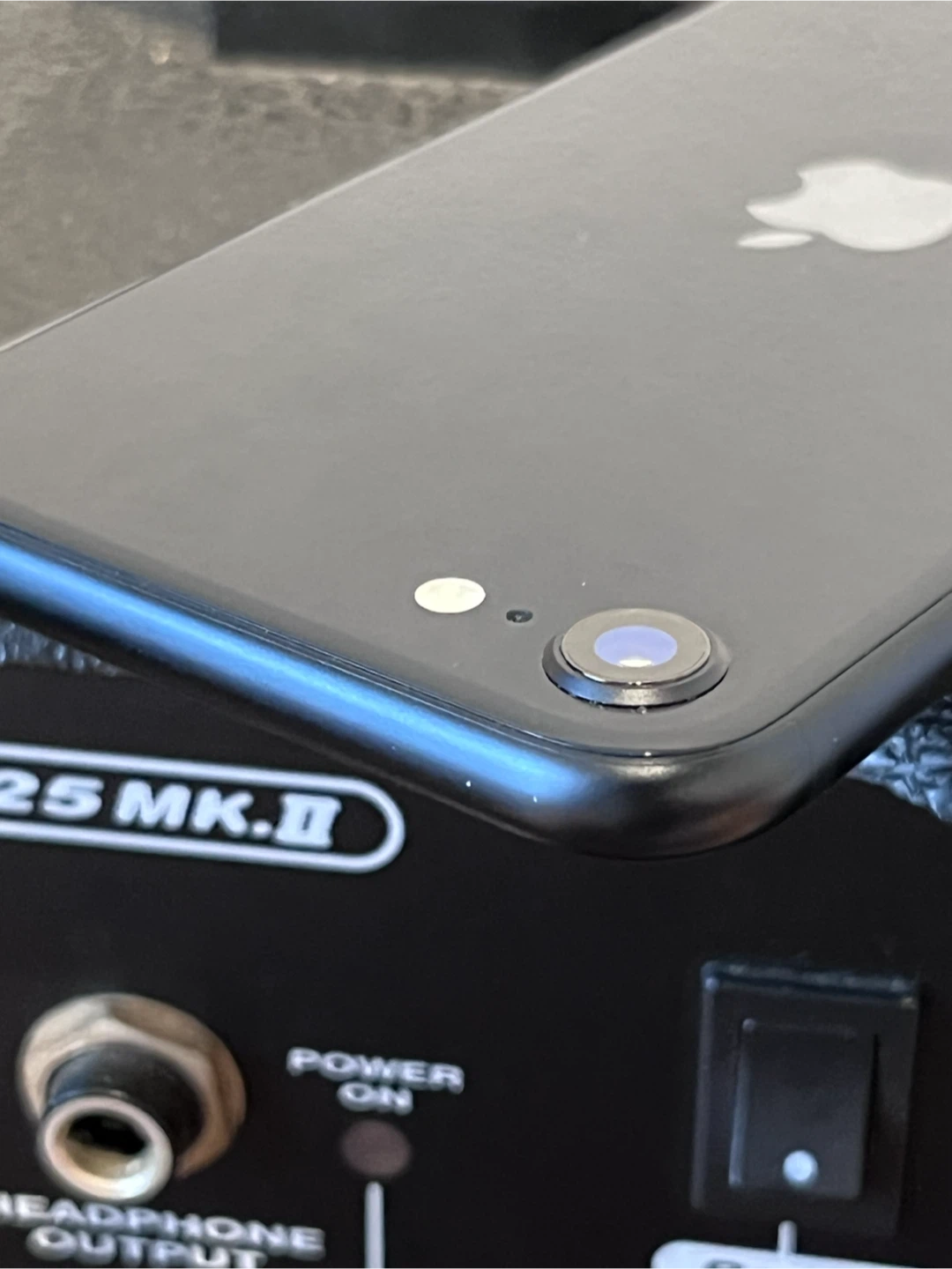 iPhone SE 3世代　128Gの写真5枚目