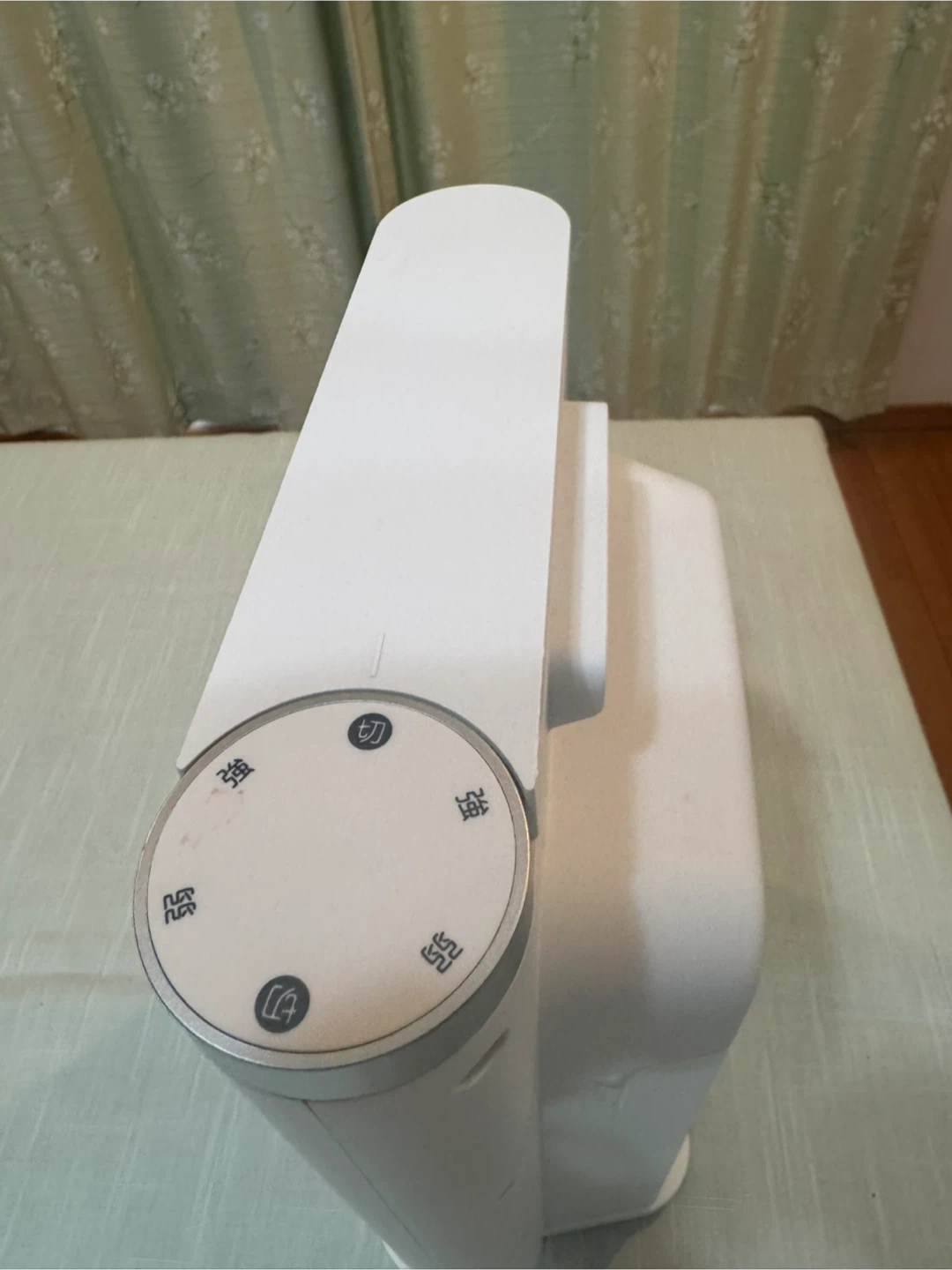 ヤマゼン セラミックファンヒーター HF-L121(W) 22年製の写真2枚目