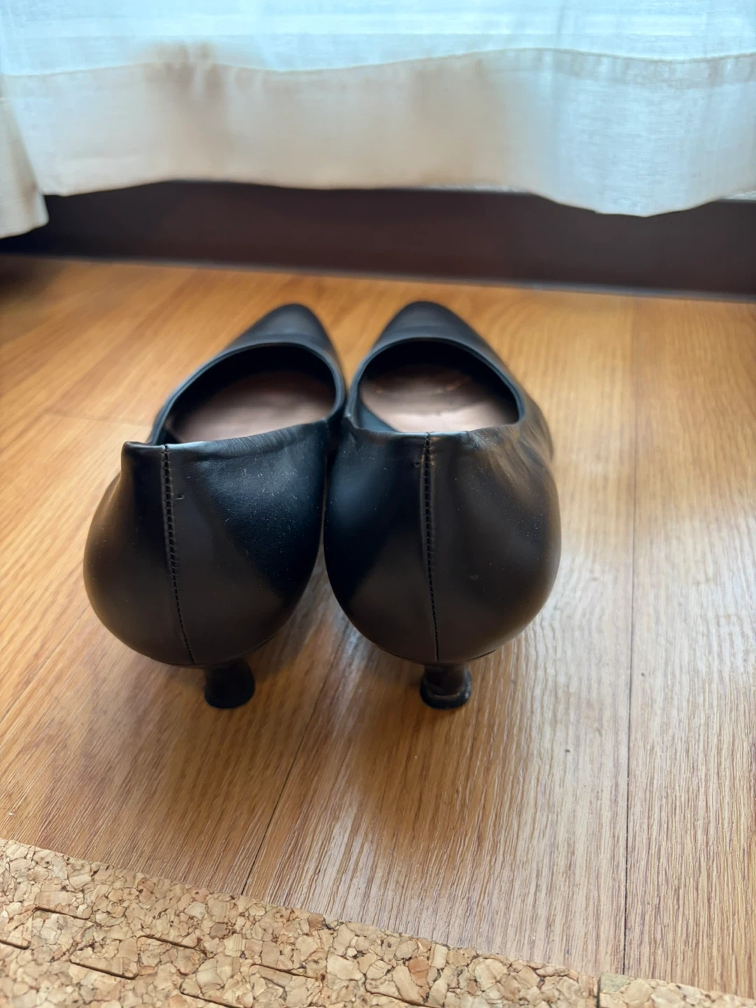 マリークレール パンプス 黒 26センチの写真2枚目