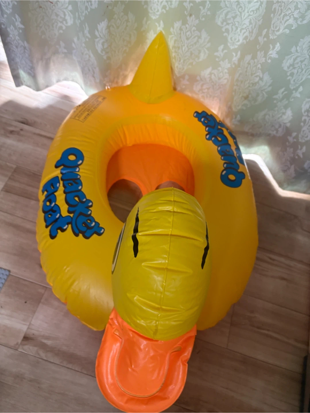 アヒル型 浮き輪 ベビー用の写真2枚目