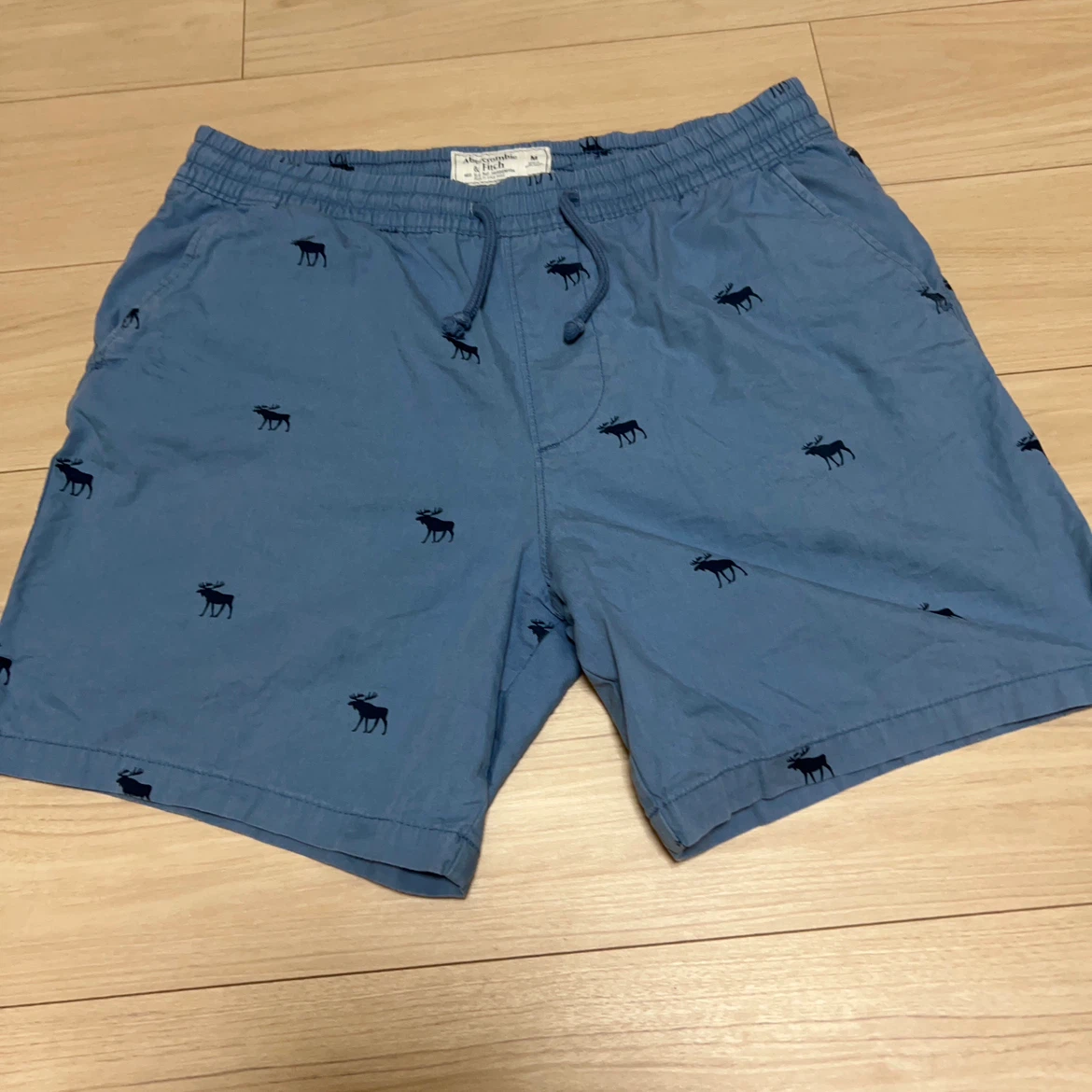 アバクロンビー&フィッチ ショートパンツ ブルー M