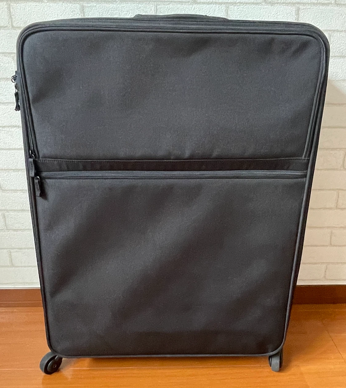 無印良品 MUJI 半分の厚みで収納できるソフトキャリーケース XL 81L