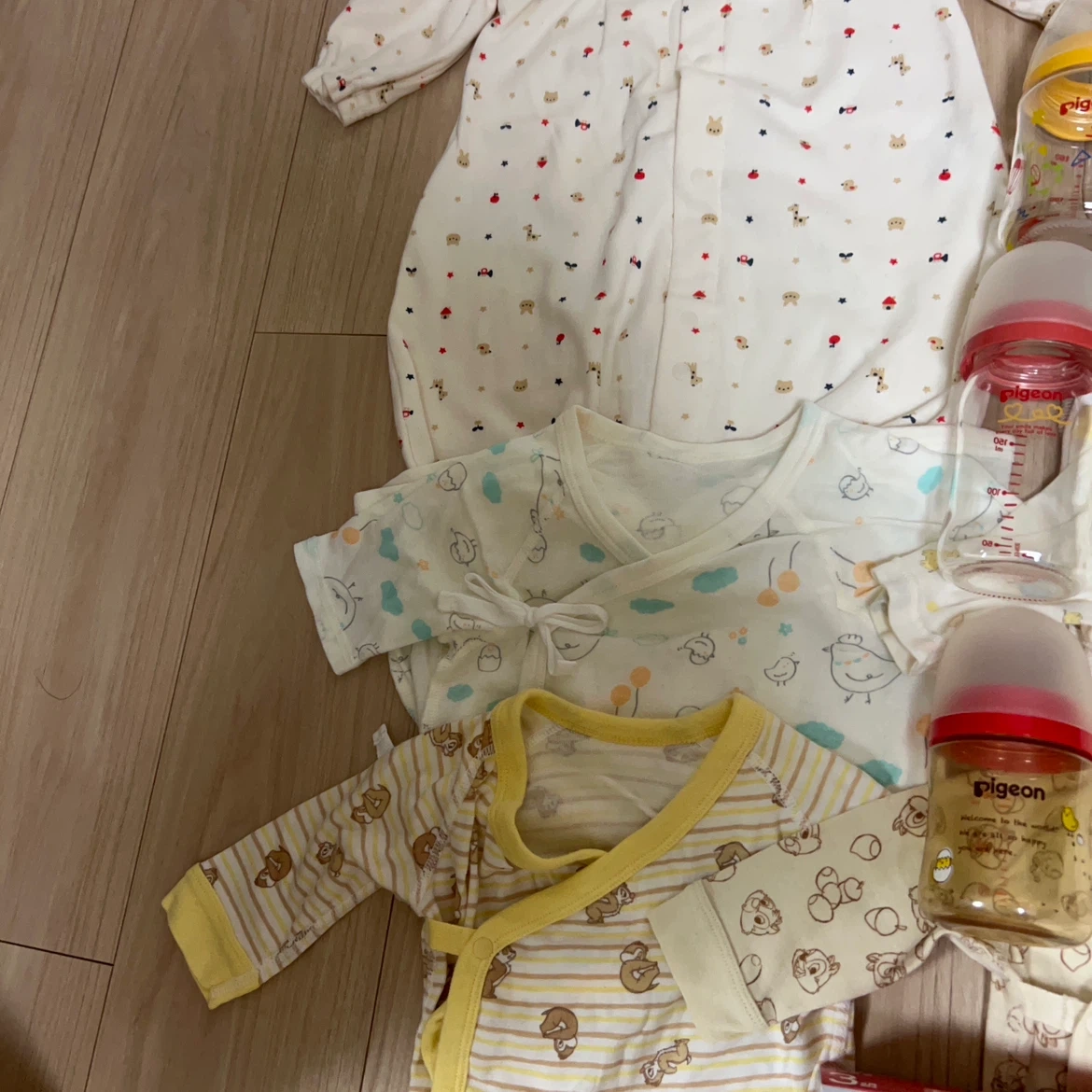 ベビー服・哺乳瓶まとめ売り セットの写真5枚目