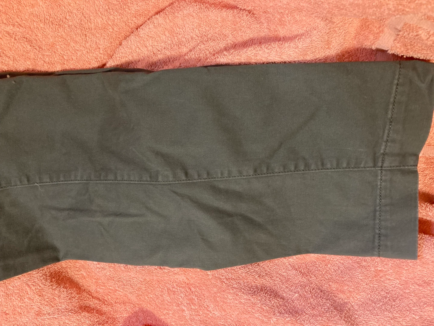 ギャップ スキニーパンツ カーキ 33×30他2本での写真2枚目