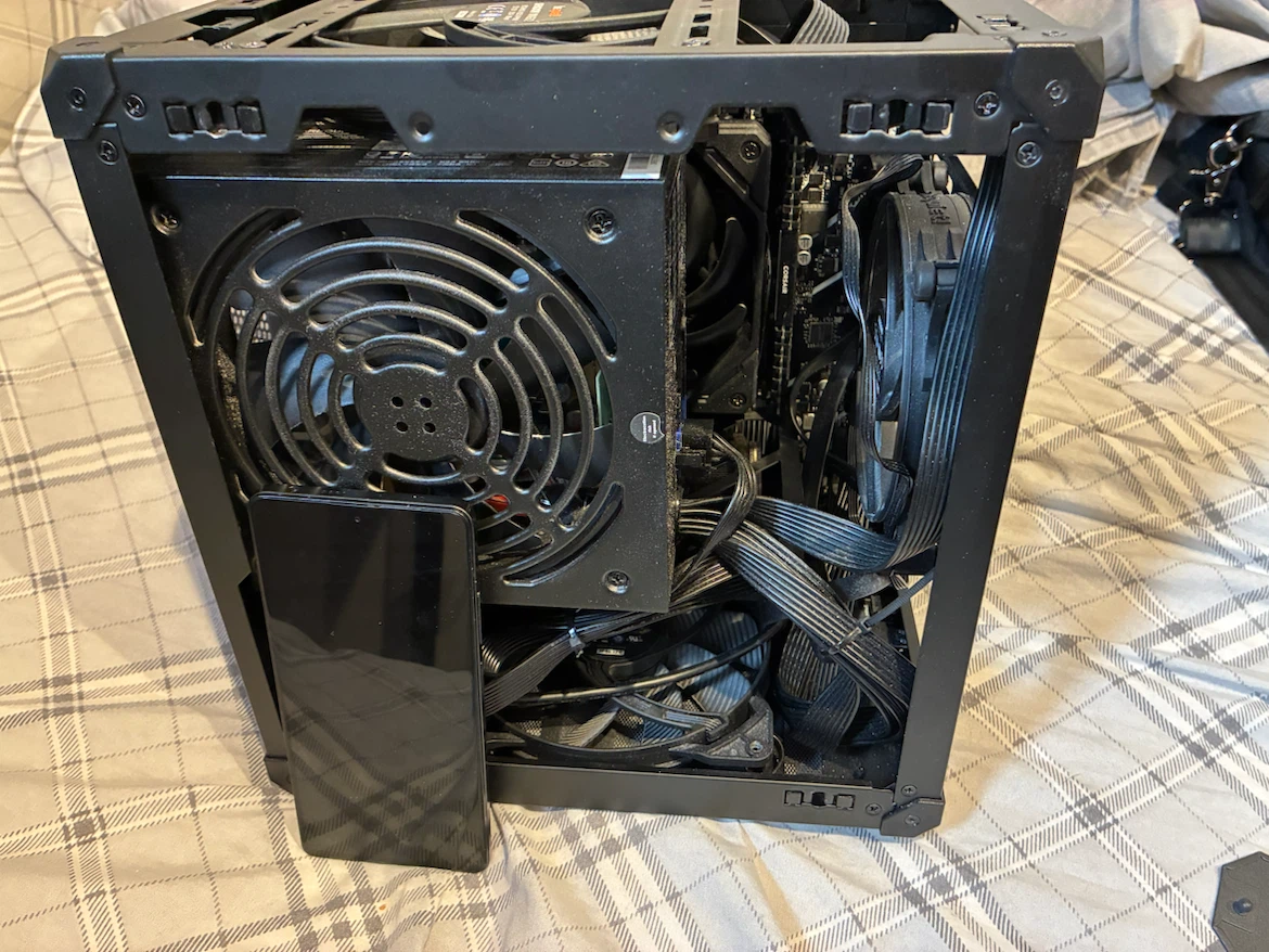 9/20まで　自作ゲーミングPC ベアボーンキットの写真3枚目