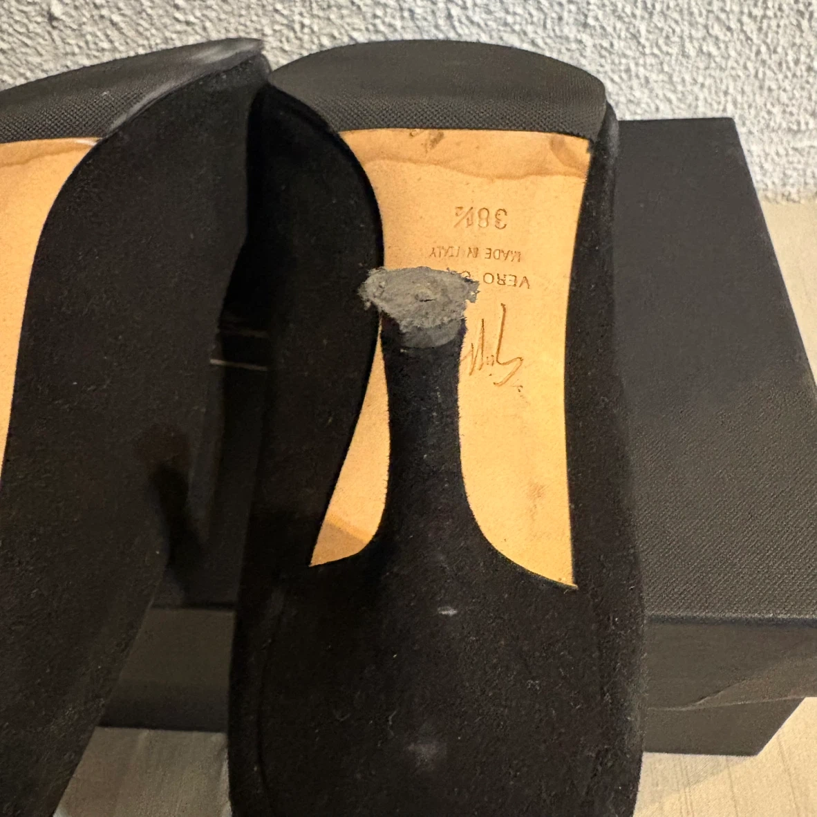 Giuseppe Zanotti スエード パンプス 38 1/2の写真8枚目