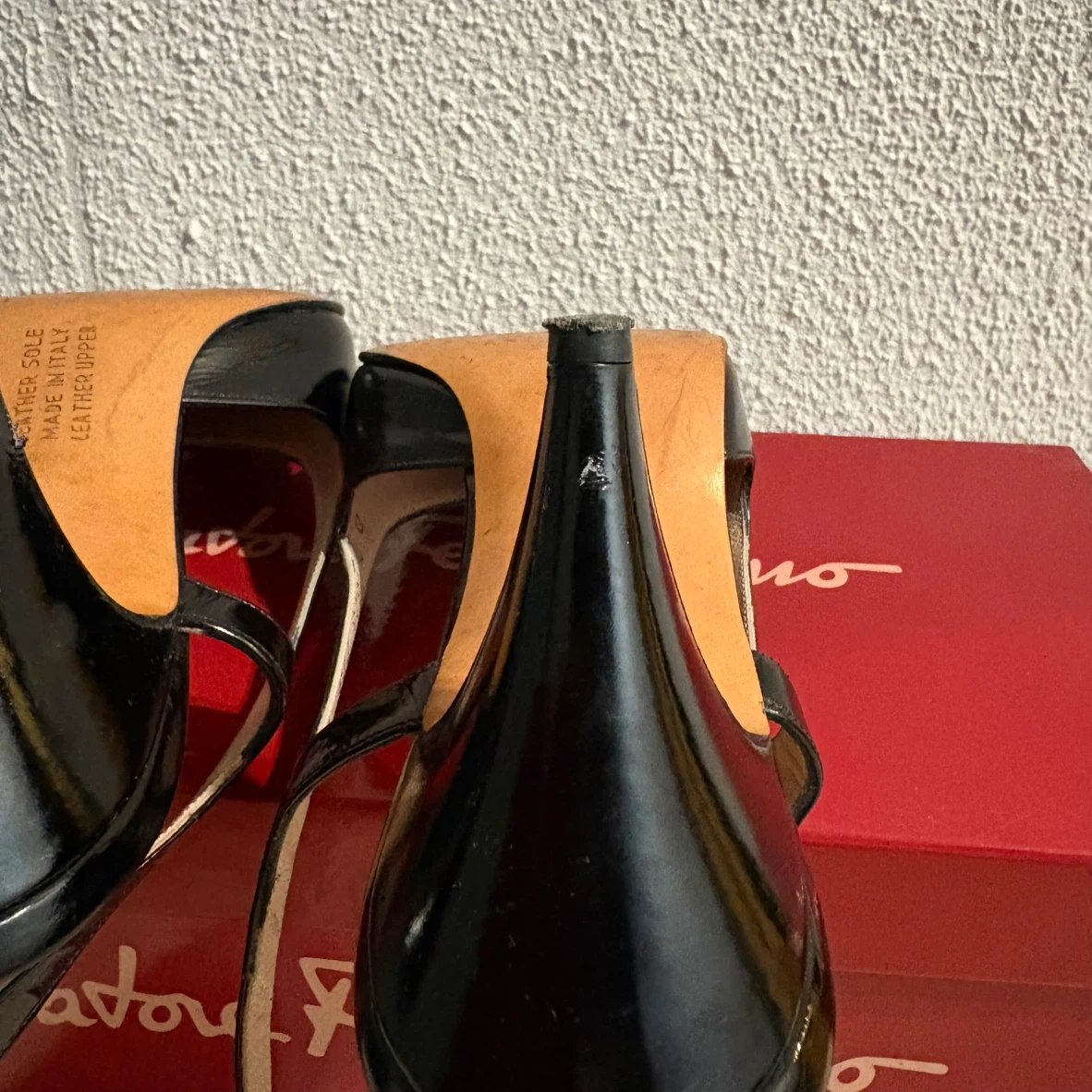 Salvatore Ferragamoバックストラップシューズ ブラック 5 Bの写真7枚目