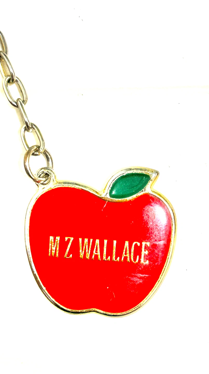 MZ WALLACE エムジーウォレス りんご型 バッグチャーム キーホルダーの写真2枚目
