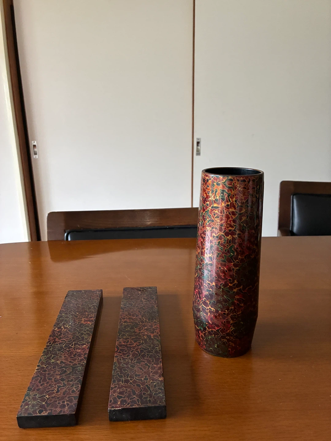 津軽塗　花瓶  花入　飾り台付きの写真3枚目