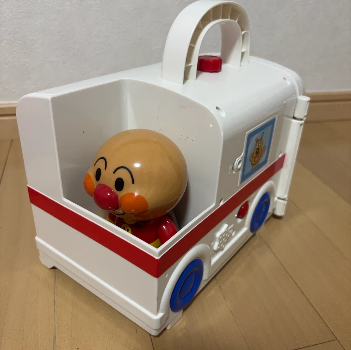 アンパンマン げんき100ばいびょういん お医者さんごっこの写真3枚目