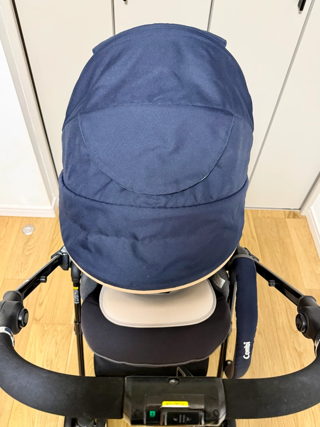 【美品】Combi スゴカルα 4キャス compact エッグショック HU 5ヶ月使用の写真5枚目