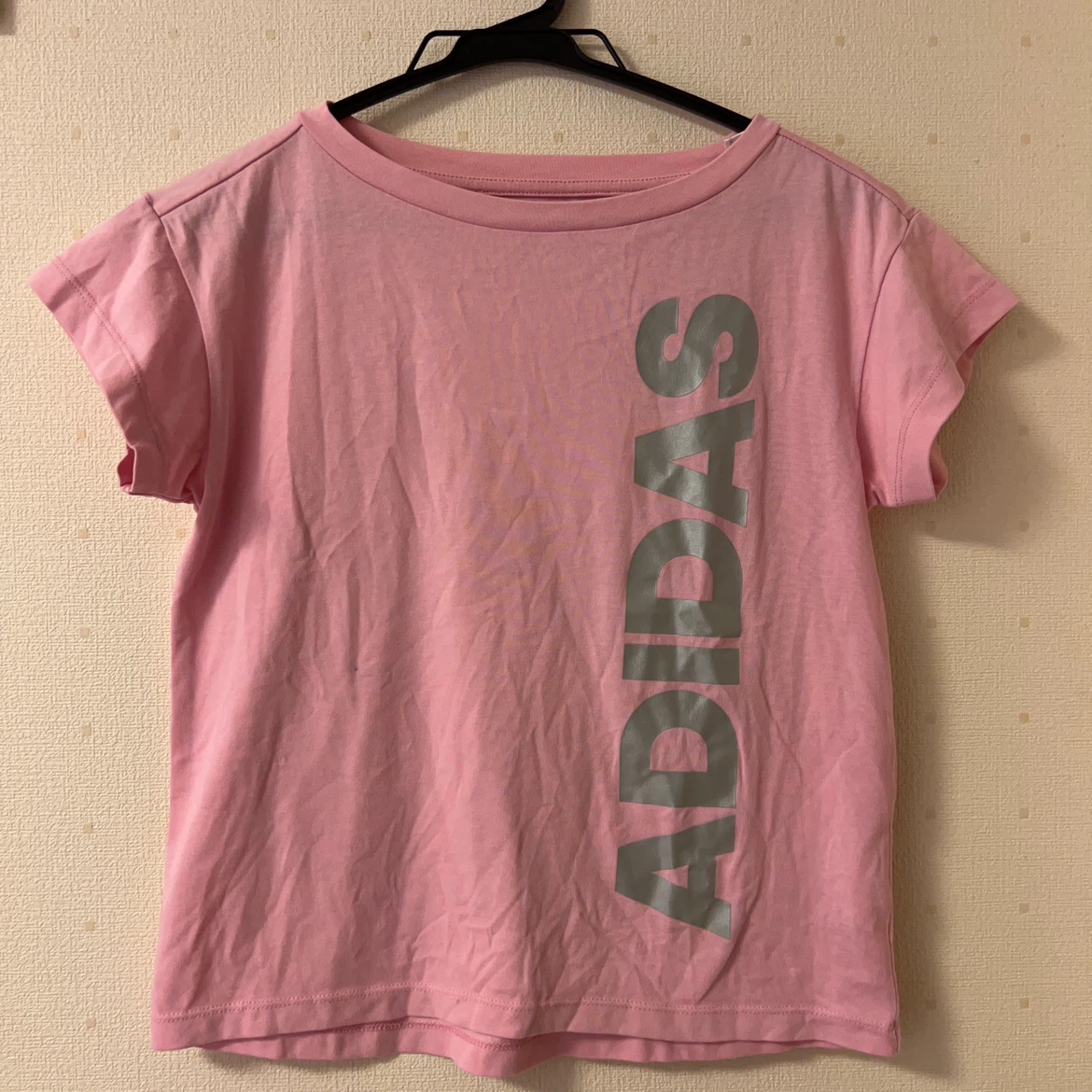 アディダス Tシャツ ピンク 140cm