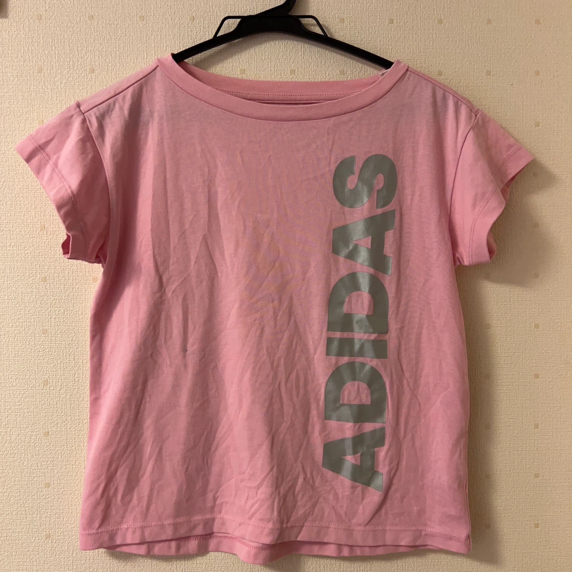 アディダス Tシャツ ピンク 140cm