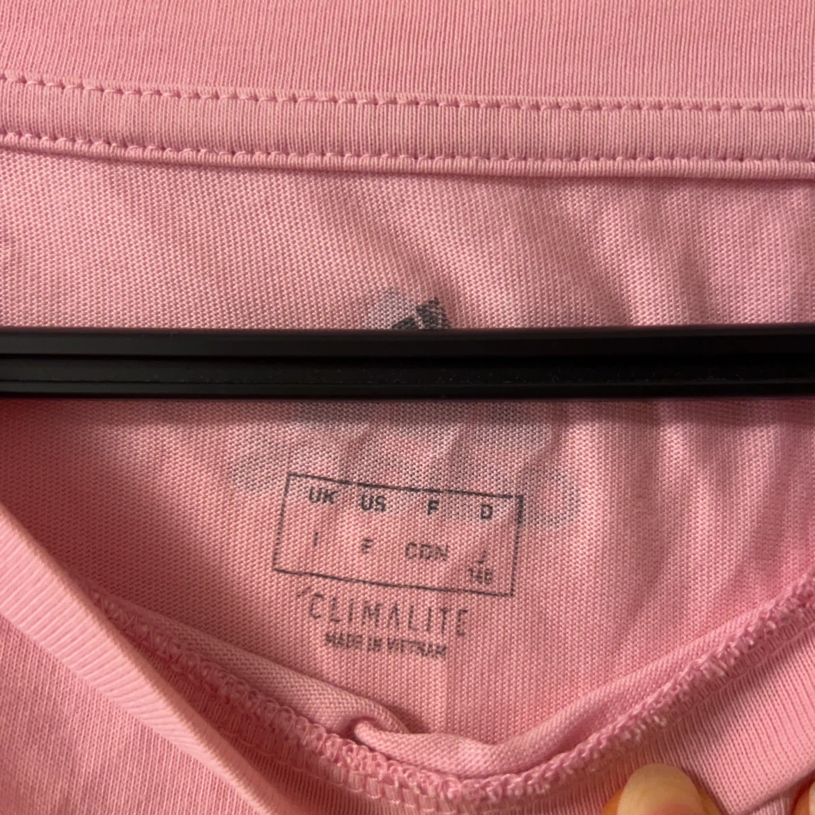 アディダス Tシャツ ピンク 140cmの写真4枚目