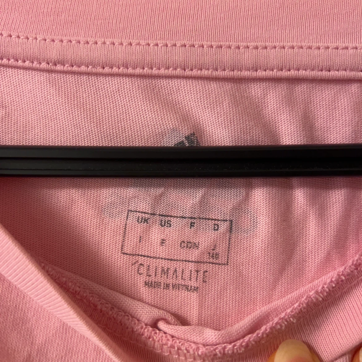 アディダス Tシャツ ピンク 140cmの写真4枚目