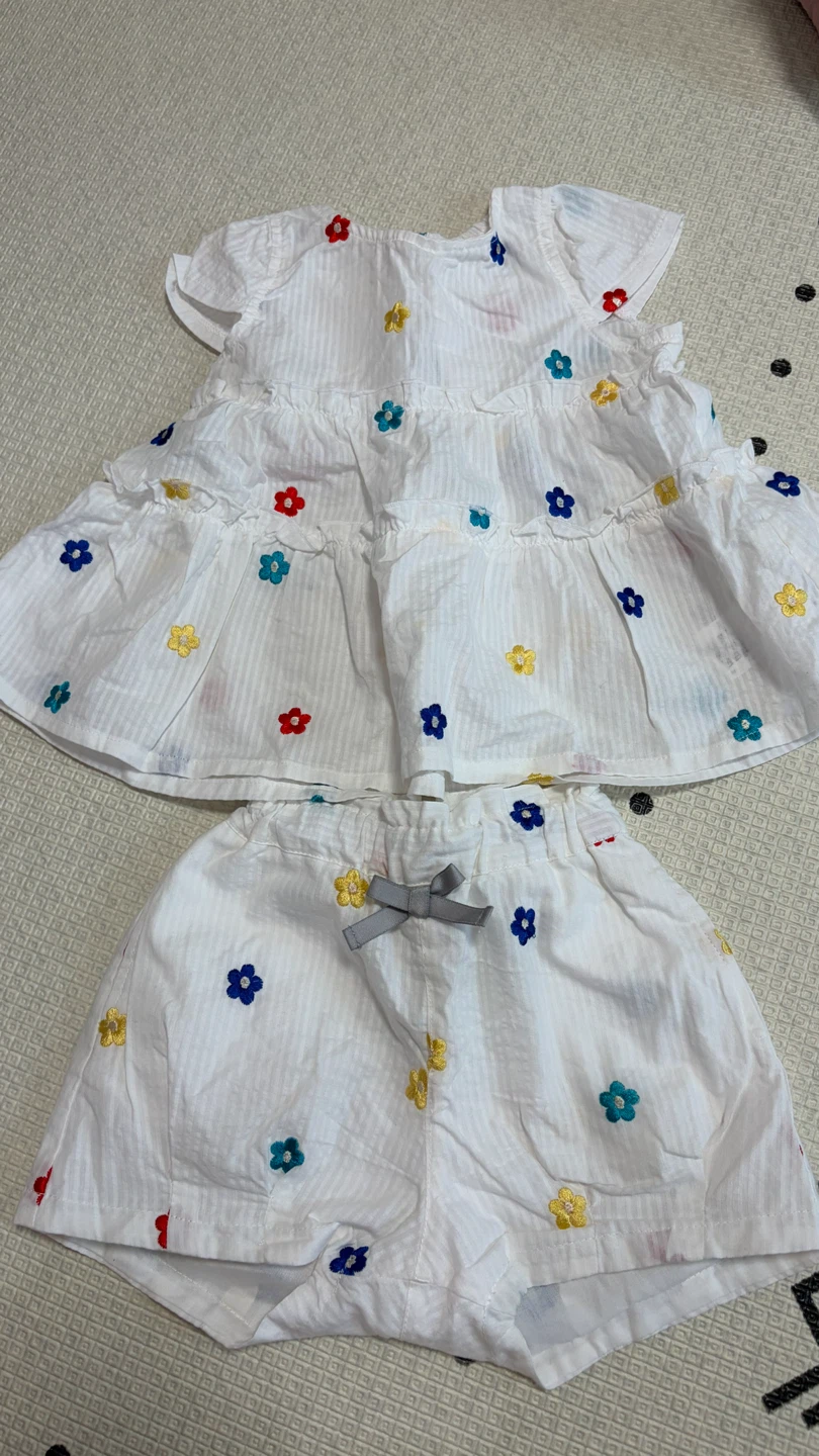 花柄刺繍 セットアップ 90cm位