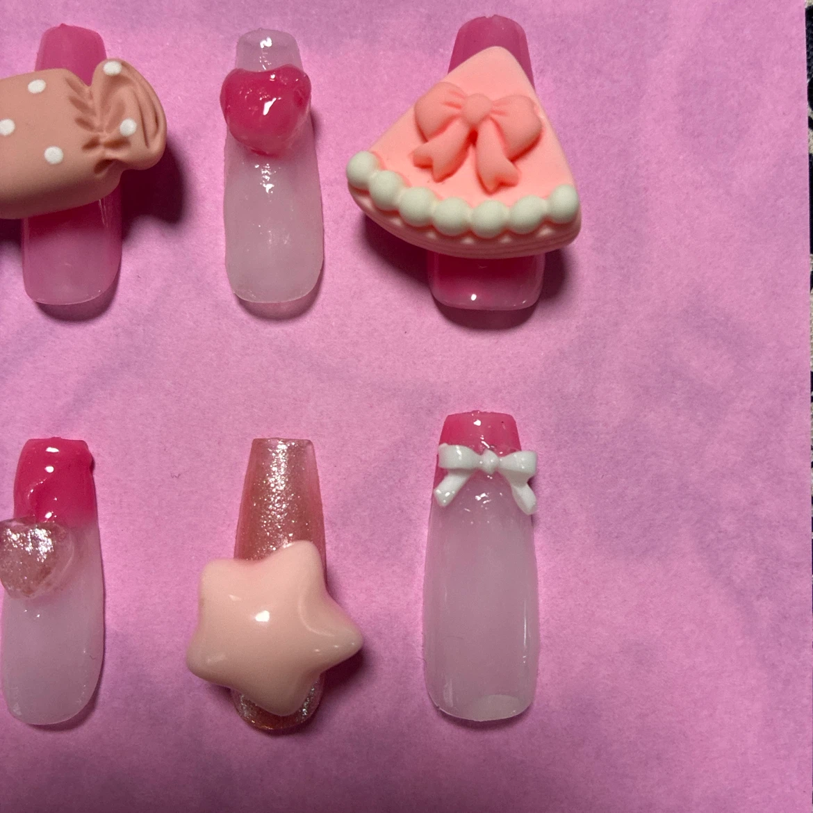 ピンク系 ガーリーネイルチップセットの写真2枚目