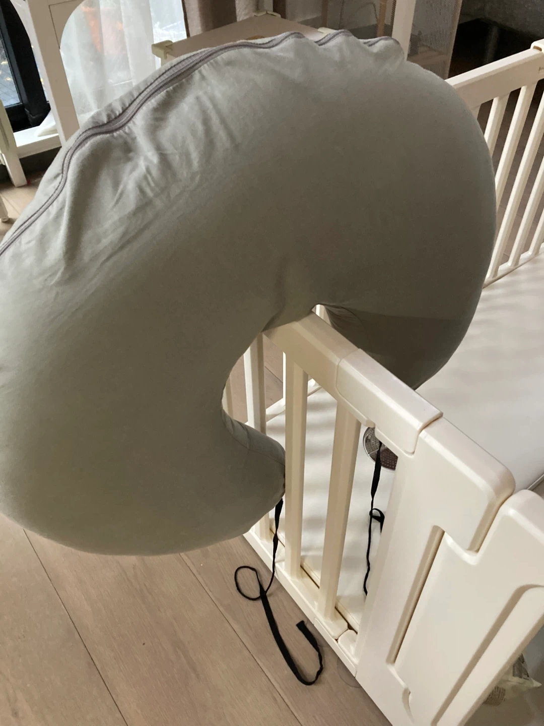 授乳クッション グレー