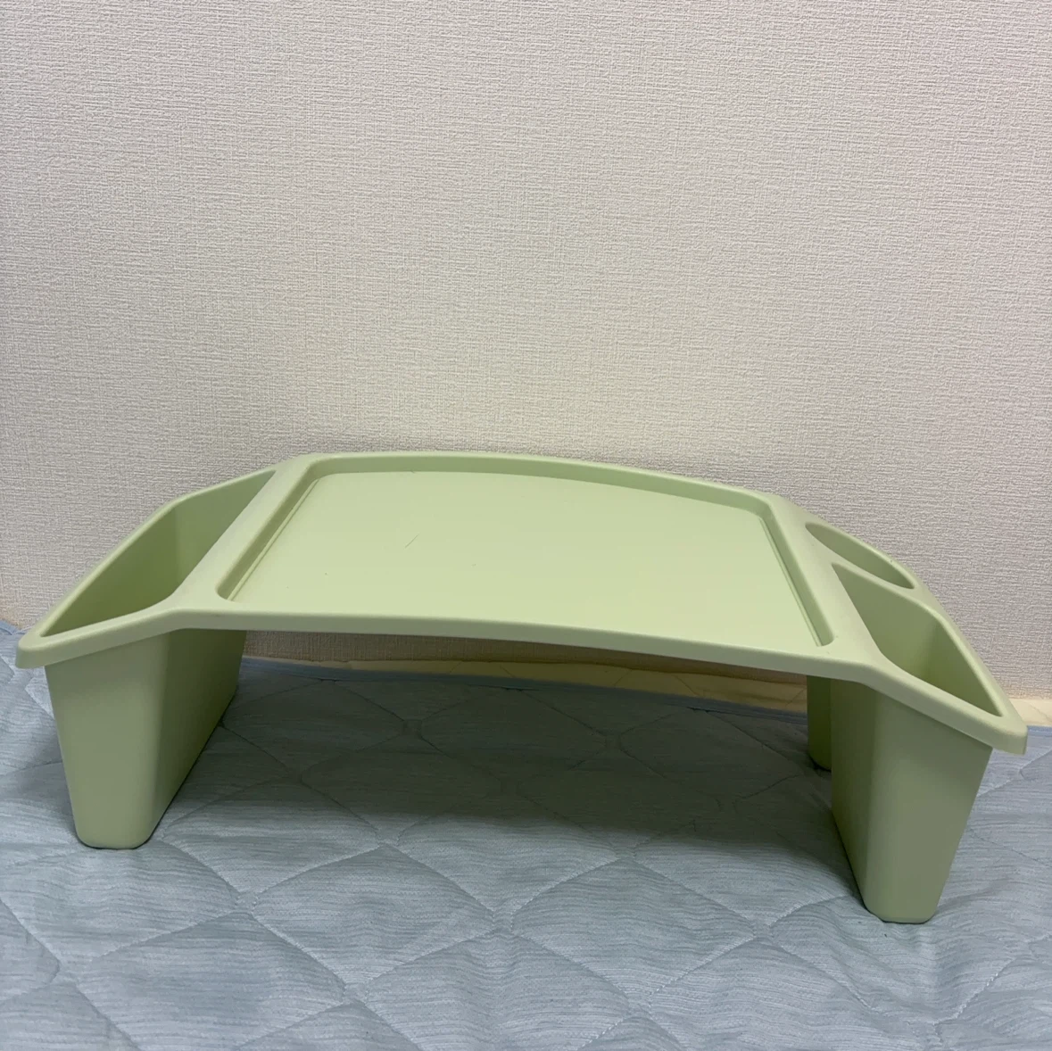 サイドテーブル ベッドトレイ　キッズテーブル