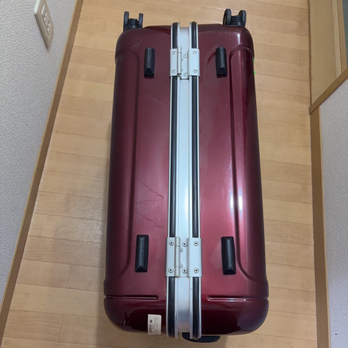 ACE(ピジョール)中型スーツケース ワインレッド TSAロック付きの写真4枚目