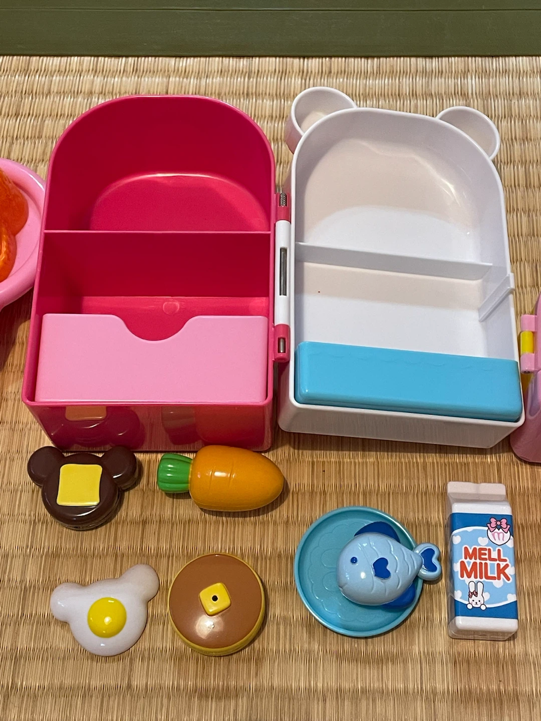 メルちゃん お食事セット 冷蔵庫　レンジの写真3枚目
