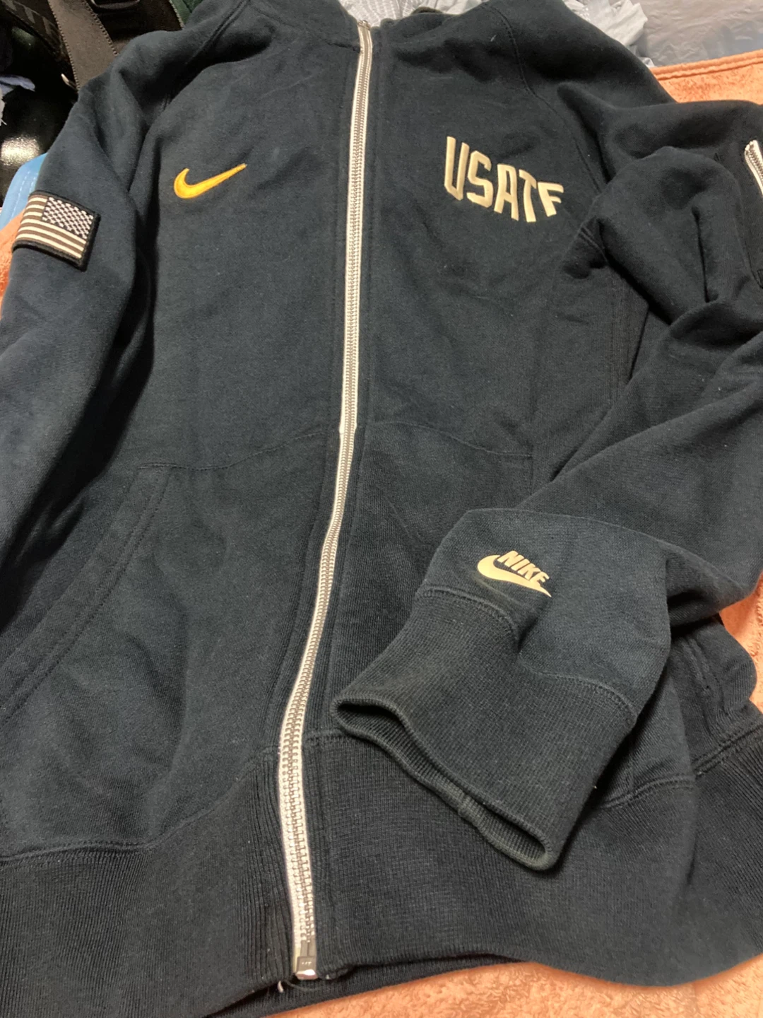 ナイキ USATF パーカー XL ダークネイビーの写真3枚目