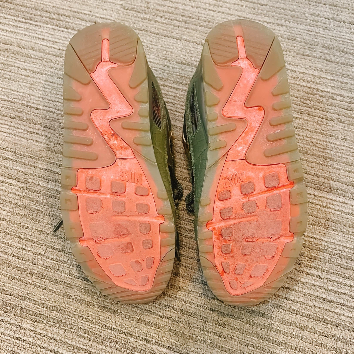 定価17600円　NIKE AIR MAX90 CROC CAMO 24cmの写真8枚目