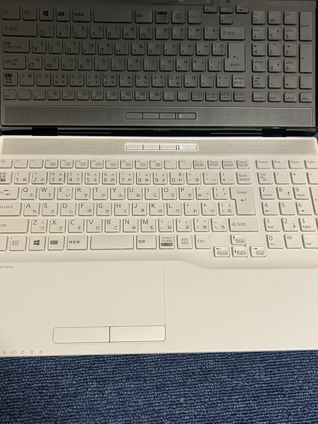 ノートパソコン 富士通 LIFEBOOK AH50/F3 ホワイトの写真4枚目