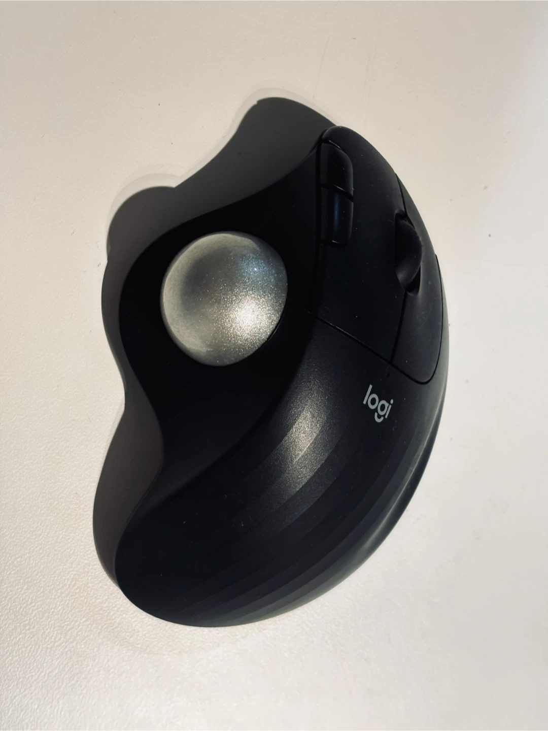 Logicool MX ERGO S ワイヤレス トラックボールの写真2枚目